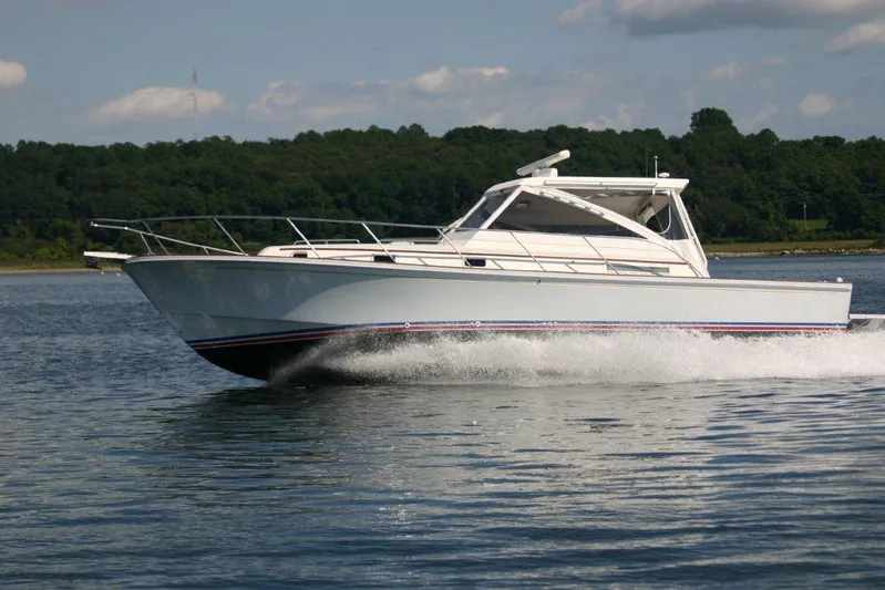 Esther Yacht Photos Pics 