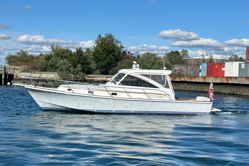 Esther Yacht Photos Pics 