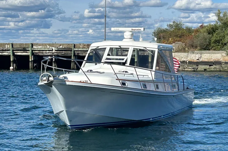 Esther Yacht Photos Pics 