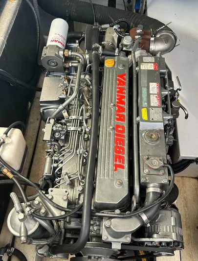 Esther Yacht Photos Pics 