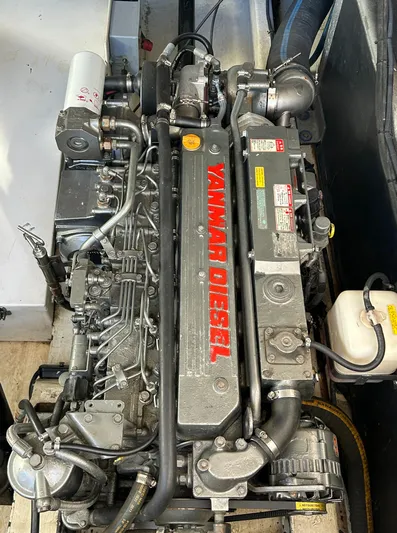 Esther Yacht Photos Pics 