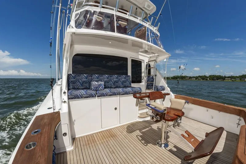 Heel Yeah Yacht Photos Pics 