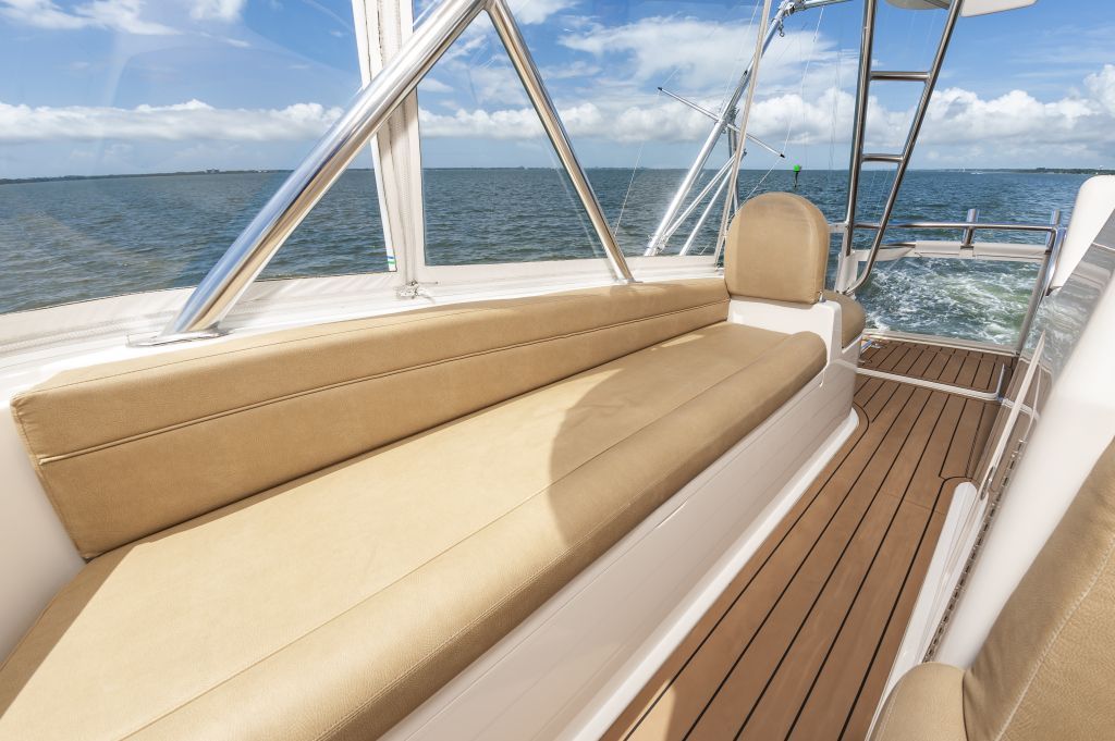 2006 Viking 48 