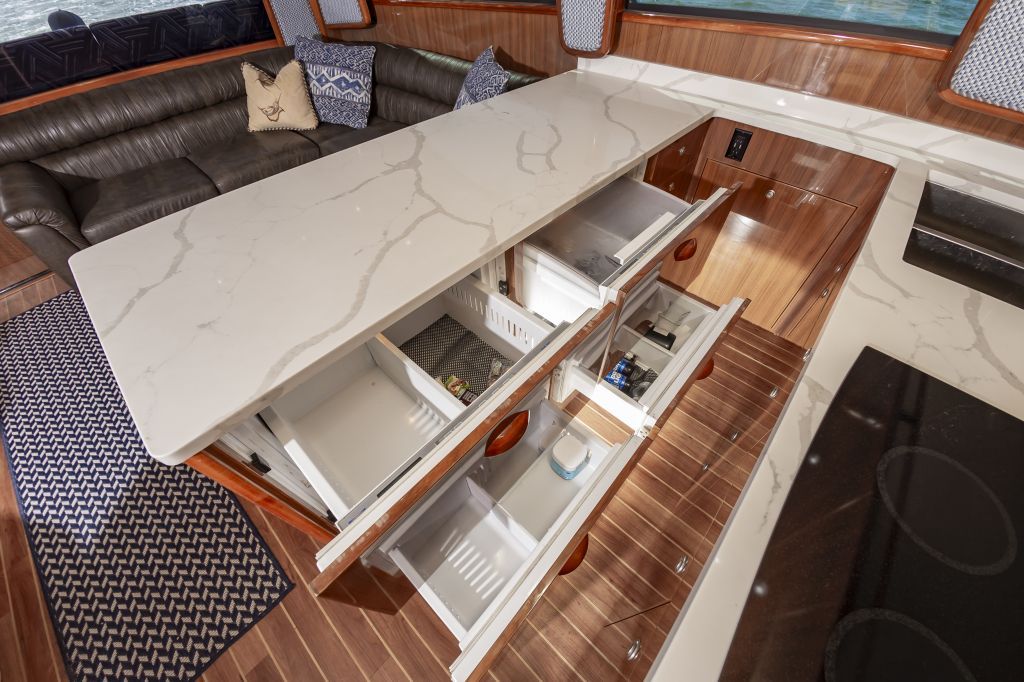 2006 Viking 48 