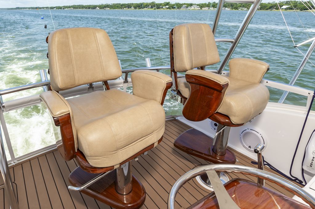 2006 Viking 48 