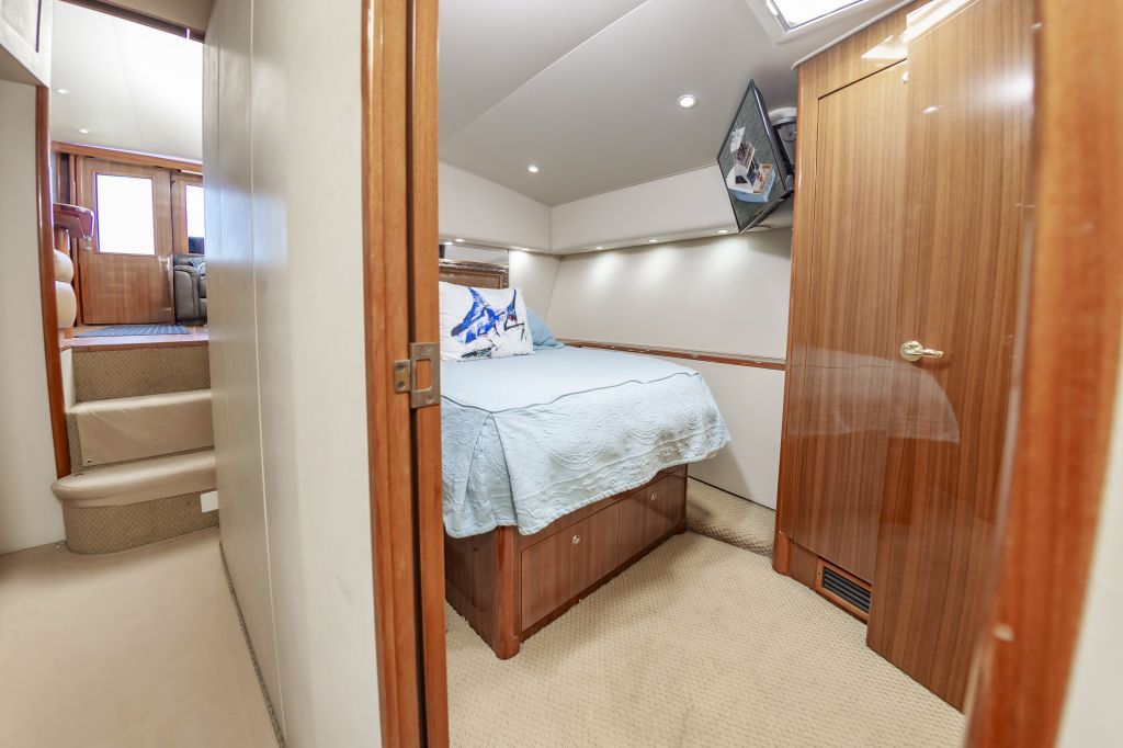 2006 Viking 48 