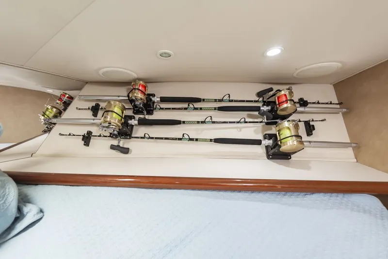 Heel Yeah Yacht Photos Pics 