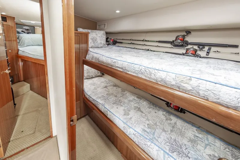 Heel Yeah Yacht Photos Pics 