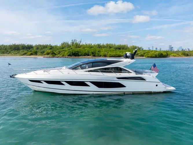Gravitas Yacht Photos Pics 2018 Sunseeker 68 Predator - Image 14