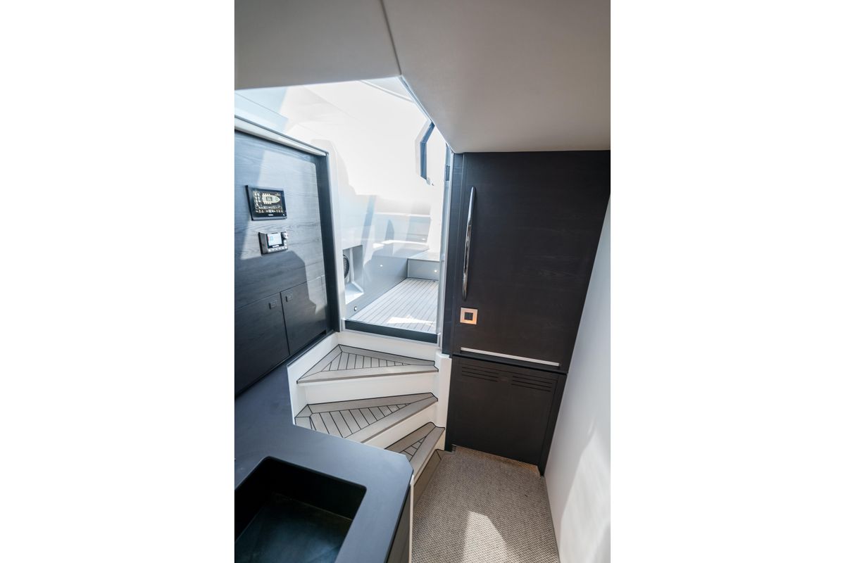 2023 Vanquish Yachts 45 