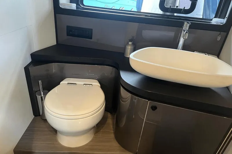 2022 Azimut 42 Verve Yacht Photos Pics 