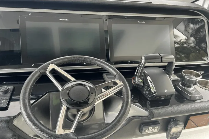 2022 Azimut 42 Verve Yacht Photos Pics 