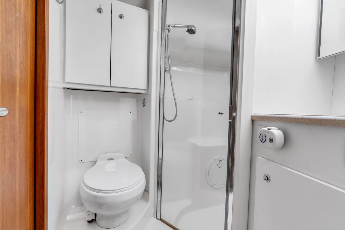 2006 Tiara Yachts 42 