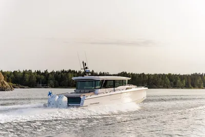 2025 Axopar 45 Cross Cabin - Aft Cabin