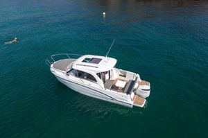 2024 Beneteau Antares 8