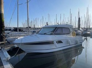 2013 Beneteau Antares 8.80