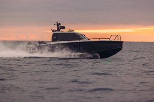 XO Boats DFNDR 8