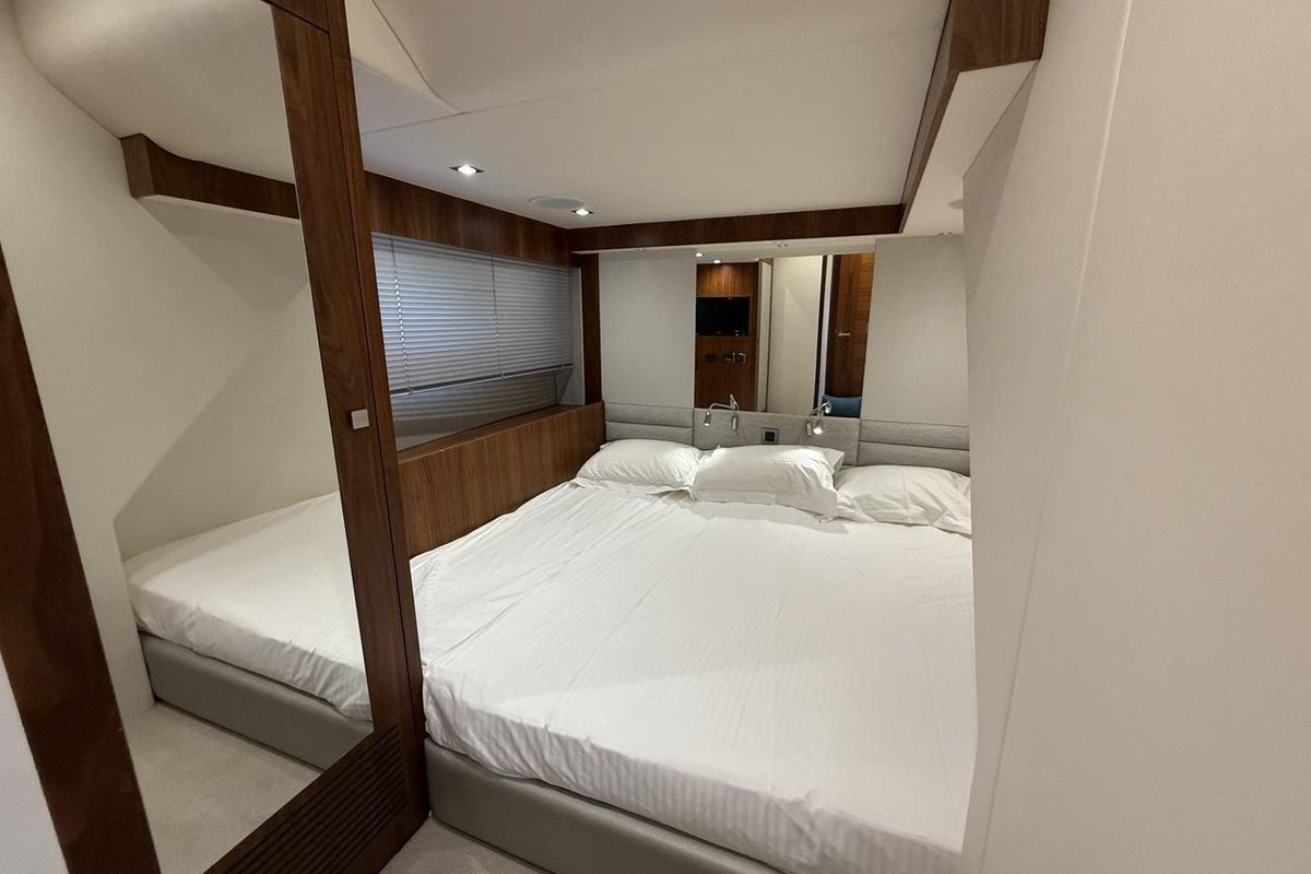 2018 Sunseeker 68 