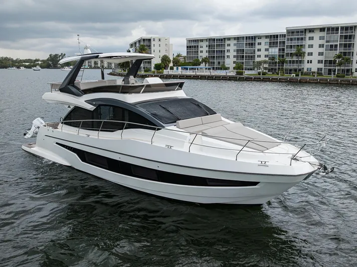 Harbour Time Yacht Photos Pics 