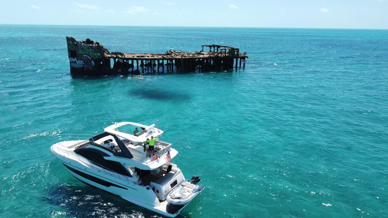 Harbour Time Yacht Photos Pics 