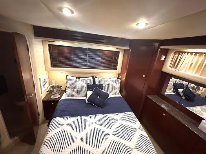 Knot On Course Yacht Photos Pics 