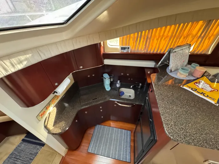 Knot On Course Yacht Photos Pics 