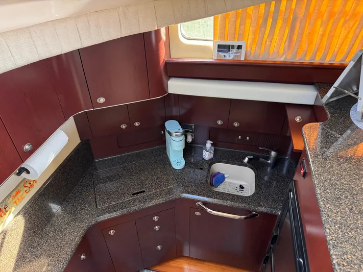 Knot On Course Yacht Photos Pics 