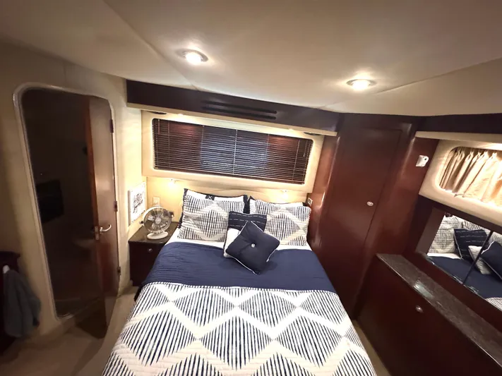 Knot On Course Yacht Photos Pics 