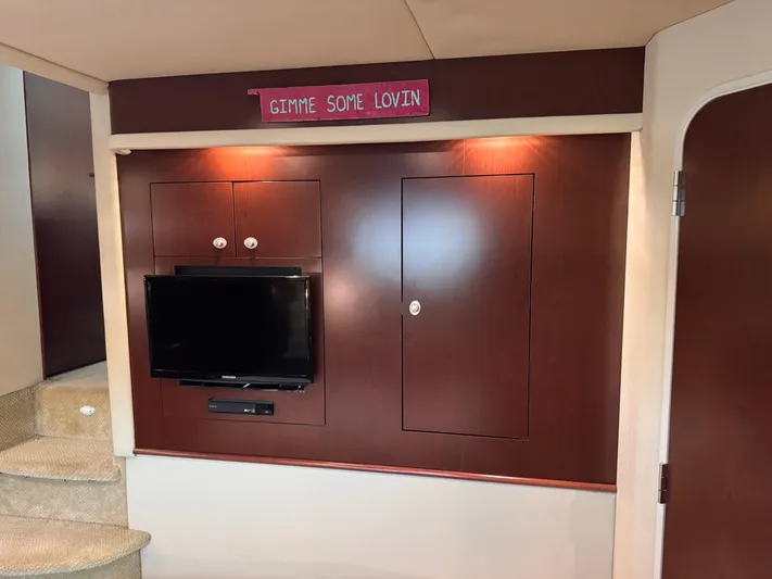 Knot On Course Yacht Photos Pics 