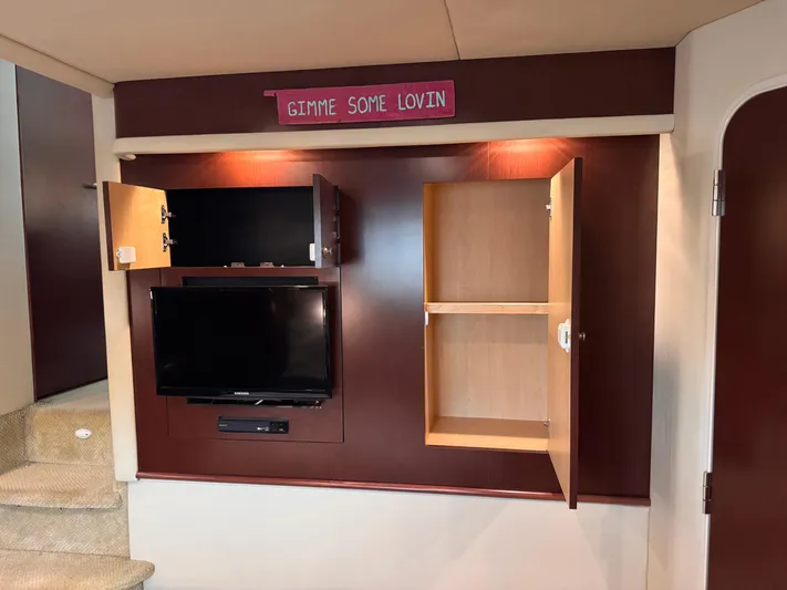 Knot On Course Yacht Photos Pics 