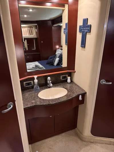 Knot On Course Yacht Photos Pics 