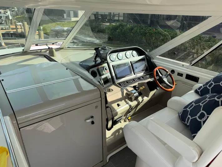 Knot On Course Yacht Photos Pics 