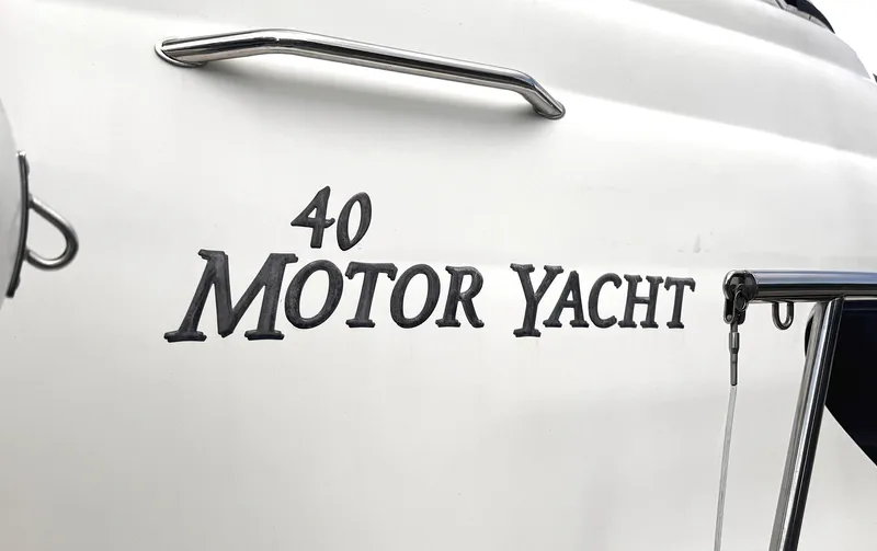 Knot On Course Yacht Photos Pics 