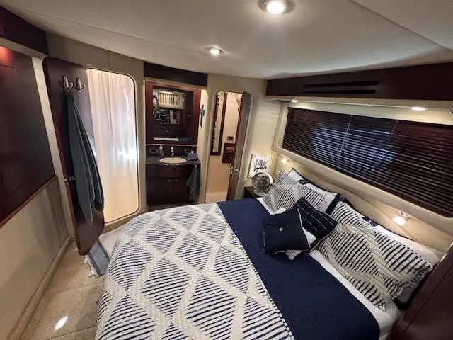 Knot On Course Yacht Photos Pics 