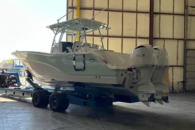 Sea Fox 328 Commander