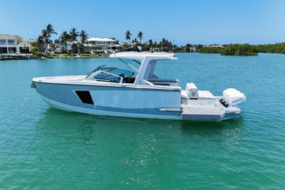 Yacht