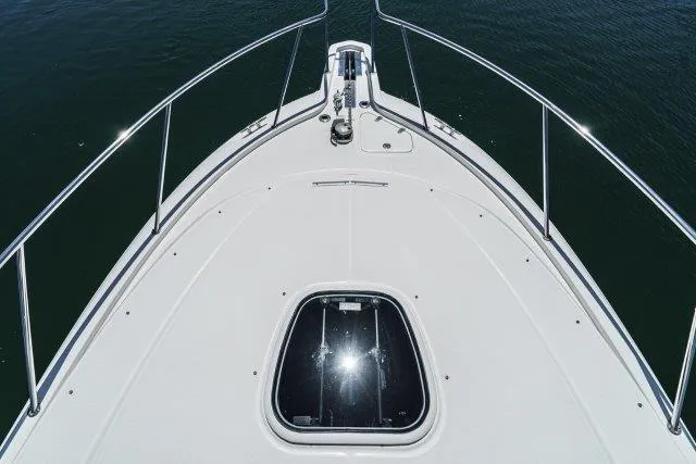 Boston Whaler 345 Conquest Yacht Photos Pics 