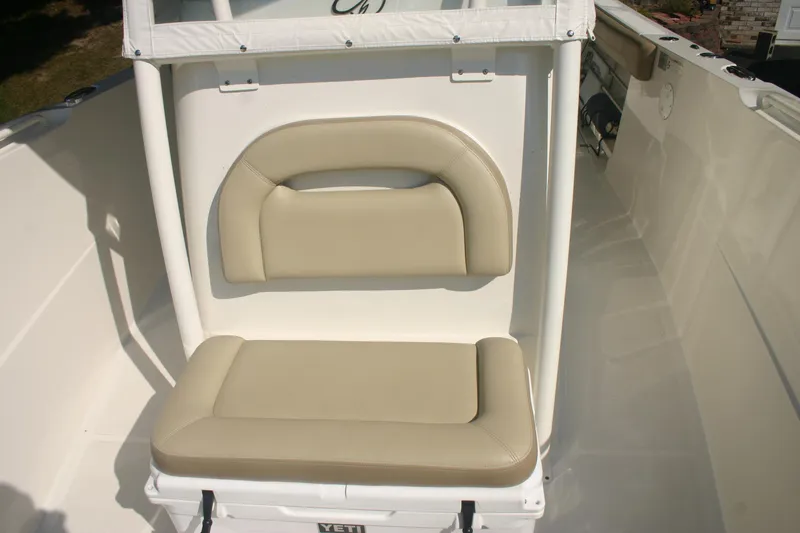  Yacht Photos Pics Front Helm Seat