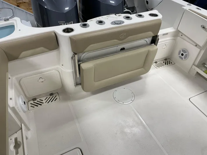  Yacht Photos Pics stern Seating