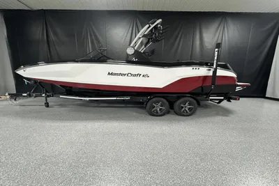 MasterCraft NXT24