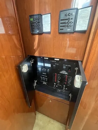 Syrenka Yacht Photos Pics 