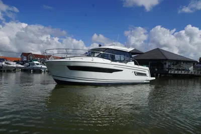 2018 Jeanneau Merry Fisher 895