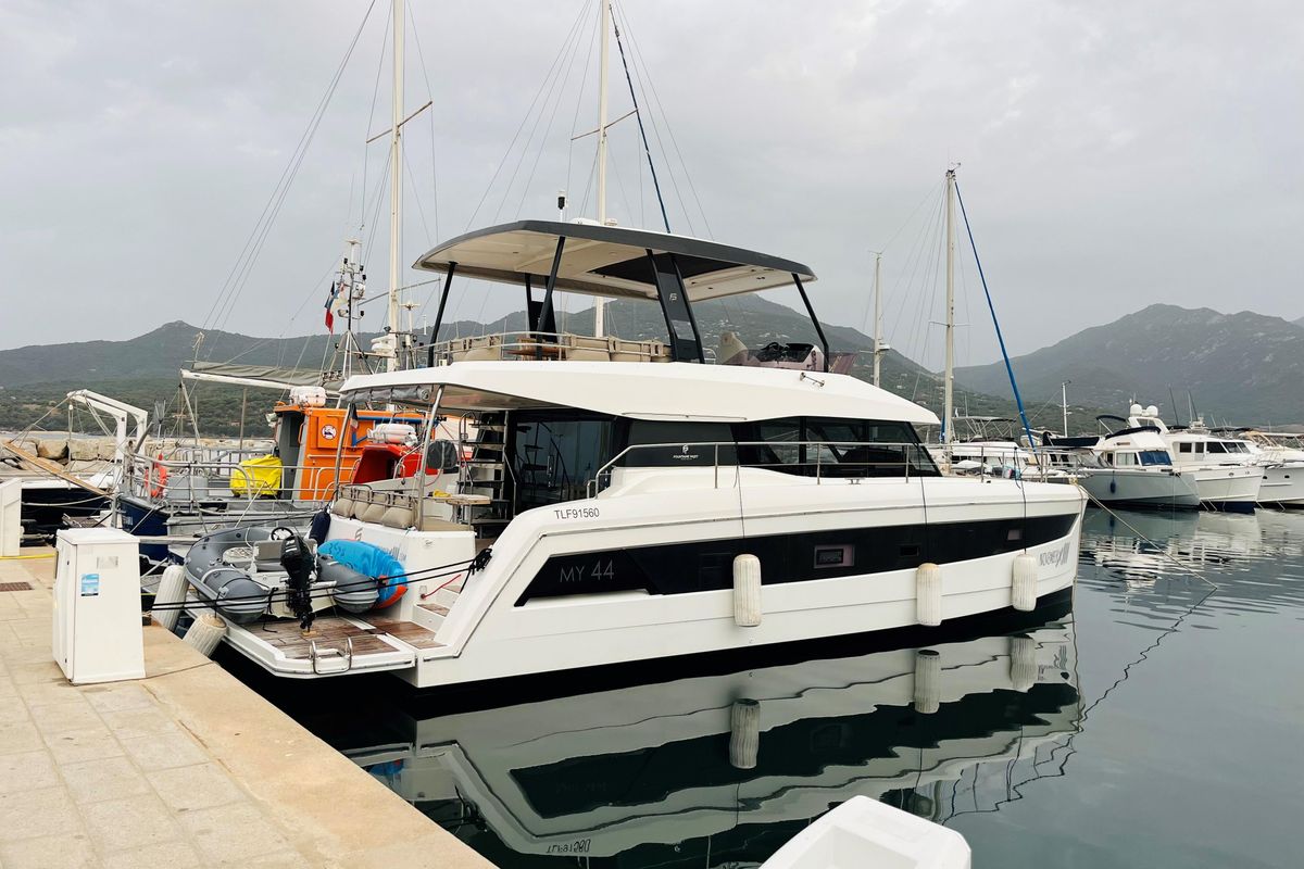2019 Fountaine Pajot 43 