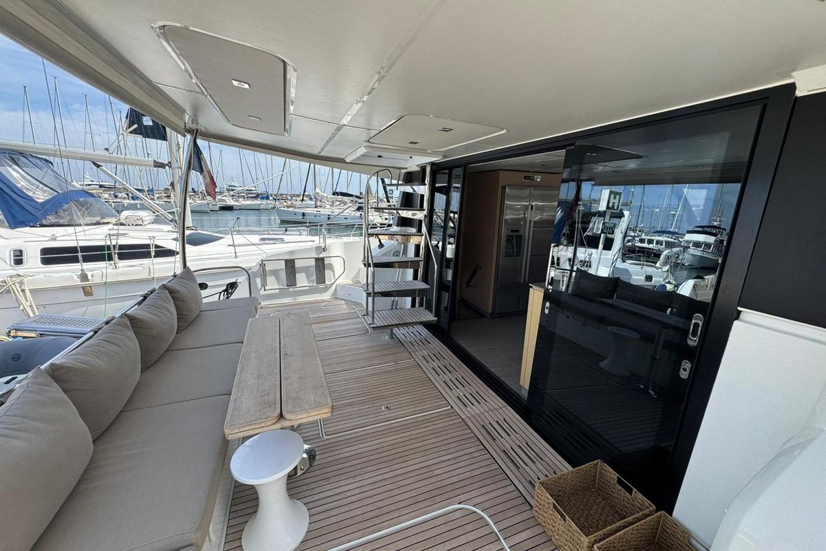 2019 Fountaine Pajot 43 