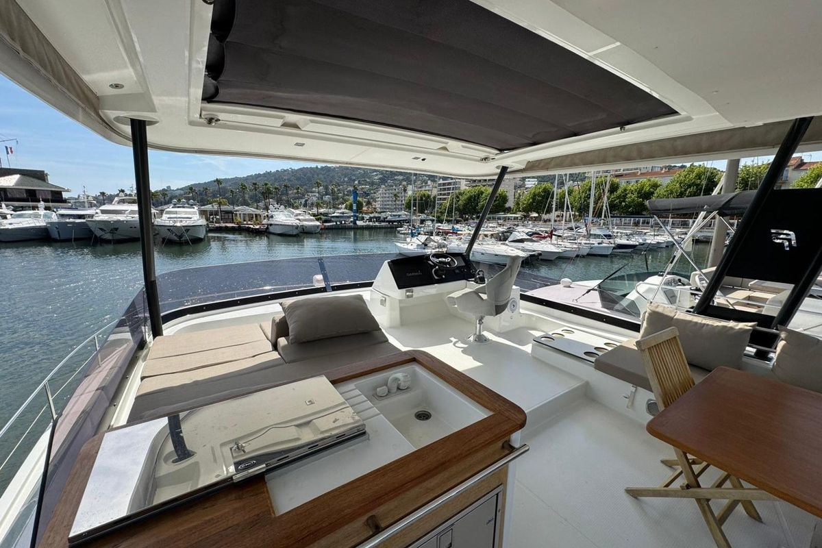 2019 Fountaine Pajot 43 