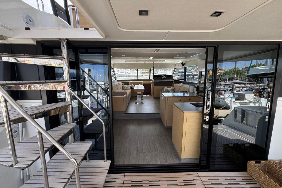 2019 Fountaine Pajot 43 
