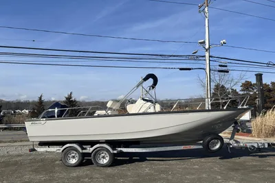 Boston Whaler 210 Montauk