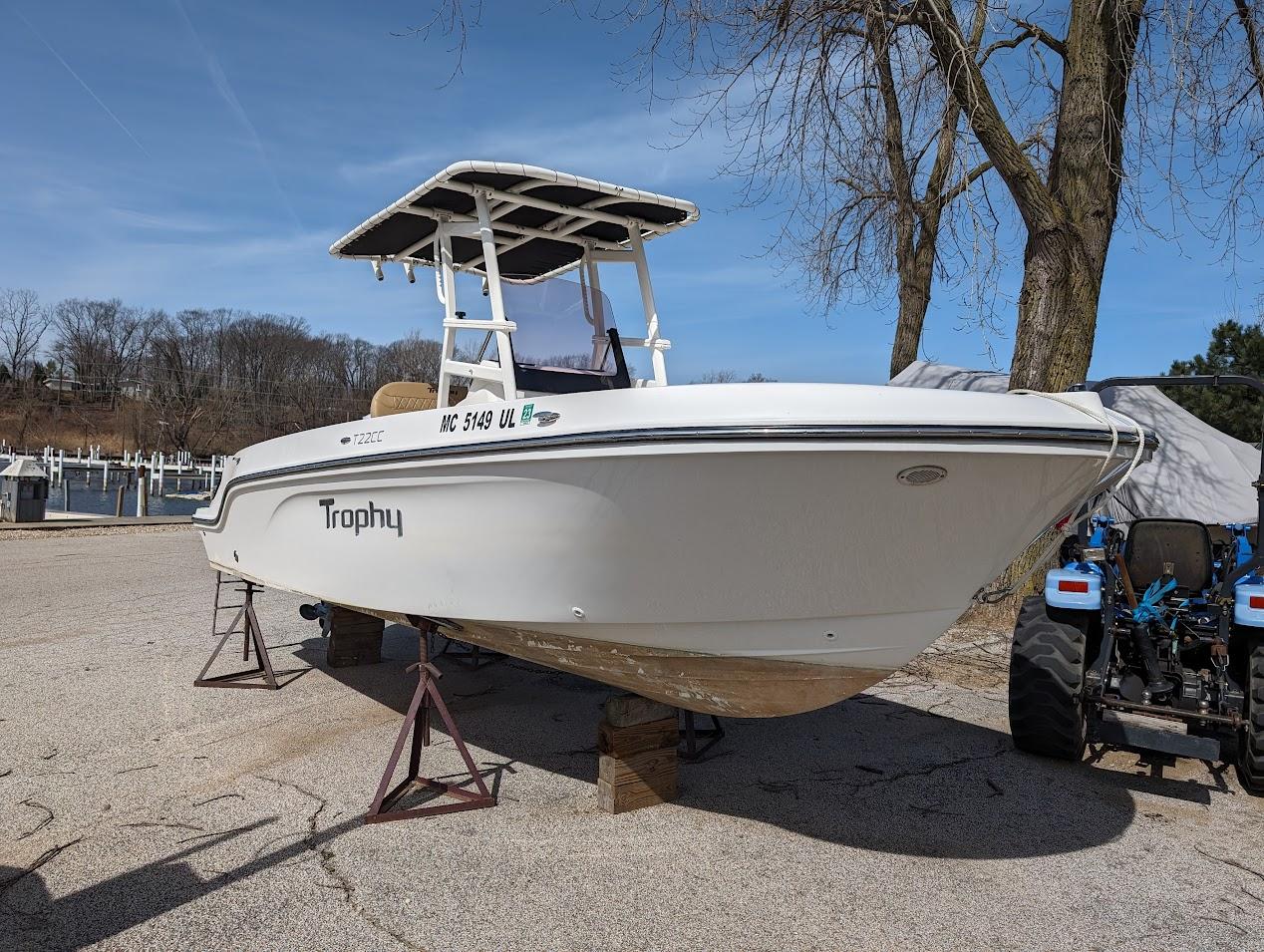 2021 Bayliner Trophy T22CC Center Console Boote Kaufen - YachtWorld