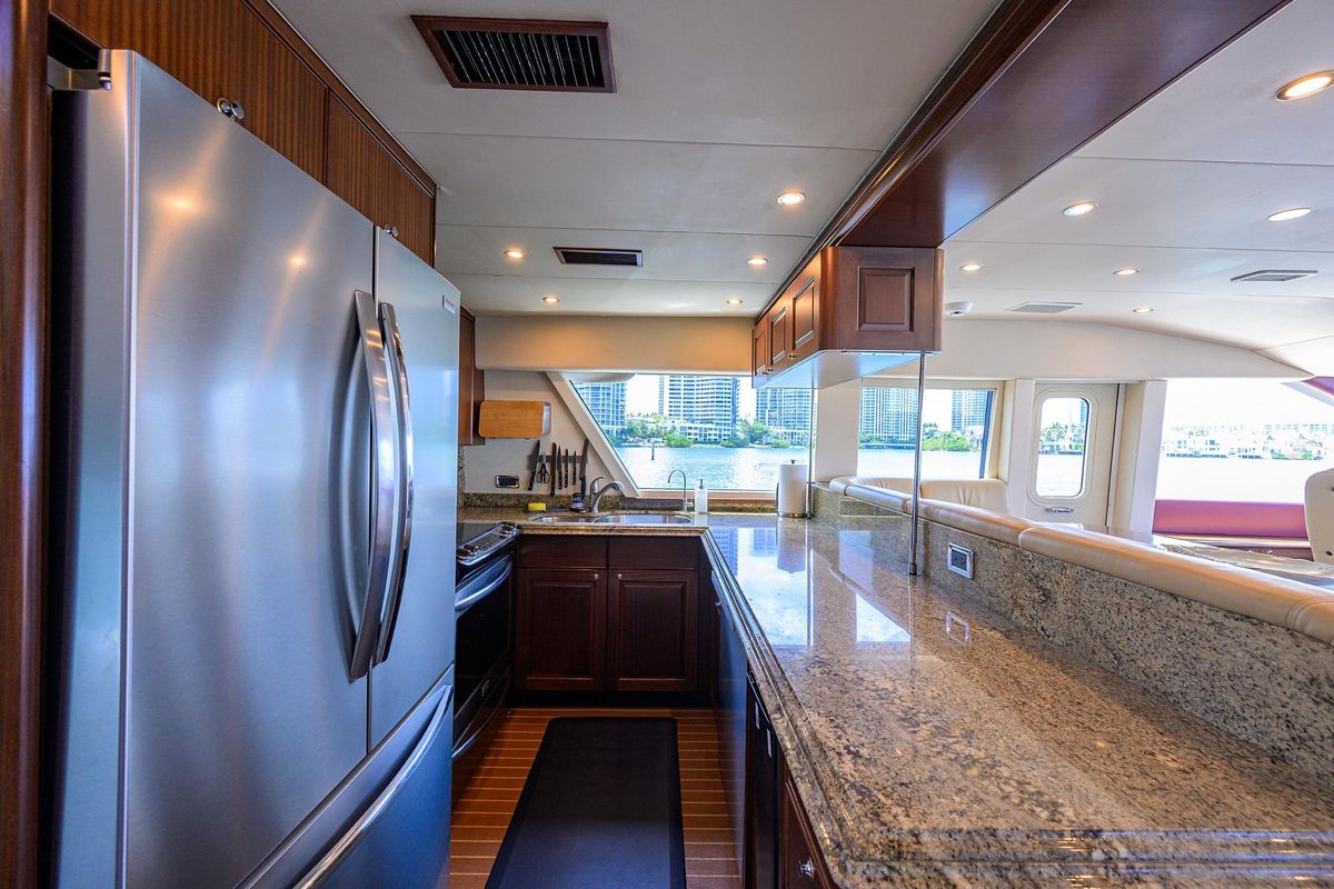 2005 Pacific Mariner 85 