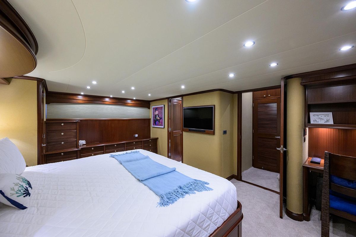 2005 Pacific Mariner 85 